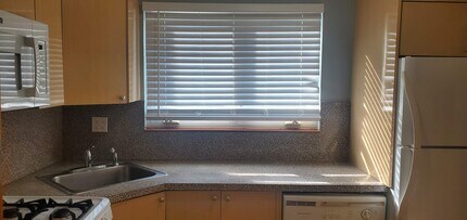 19638 Pompeii Ave, Unit 1D in Hollis, NY - Foto de edificio - Building Photo