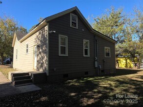 412 Park Ave in Pineville, NC - Building Photo - Building Photo