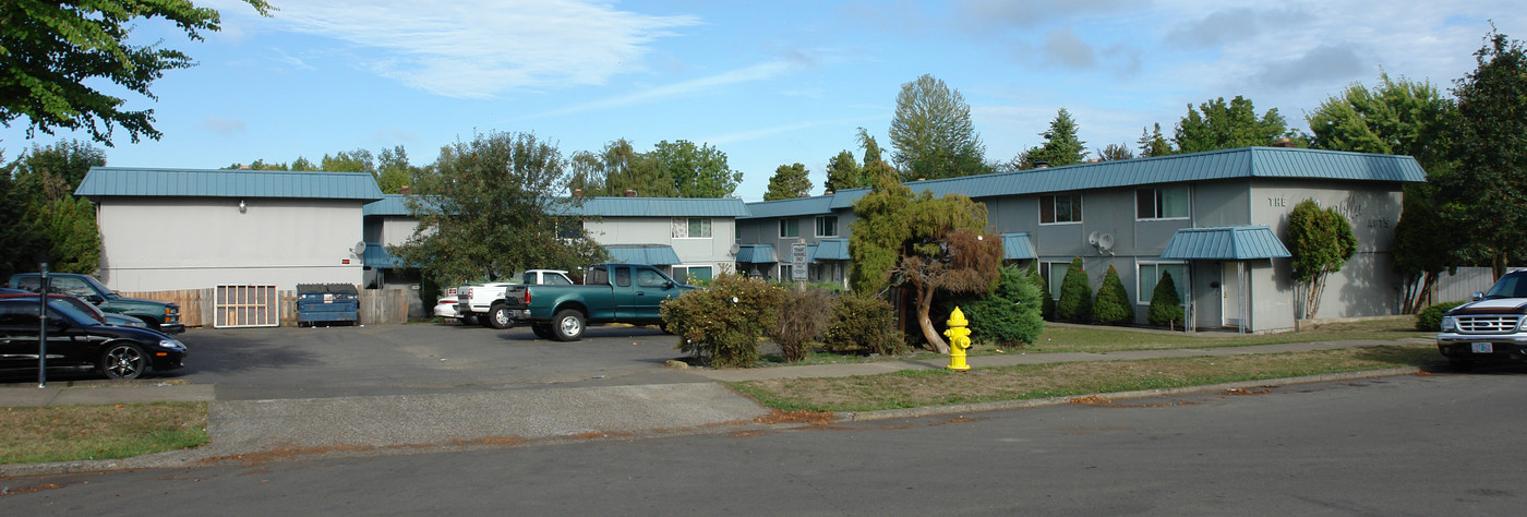 The Glen Villa Apartments in Salem, OR - Building Photo