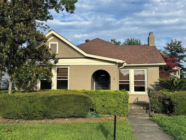 property at 1607 Blount St
