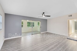 2411 W Gore St in Orlando, FL - Building Photo - Building Photo