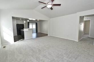 2085 N Mauve Ave in Kuna, ID - Building Photo - Building Photo