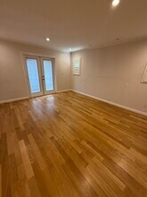 5906 Graves Ave in Encino, CA - Building Photo - Building Photo