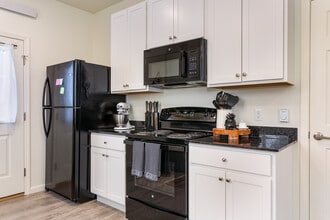 March Madness Patio Home Apartments in Billings, MT - Building Photo - Building Photo