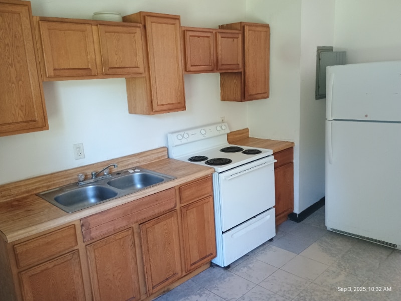 310 Everett Ave in Atmore, AL - Building Photo