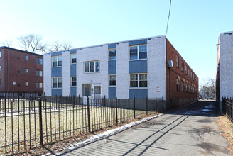 SBM 101/107 Vine LLC in Hartford, CT - Foto de edificio - Building Photo