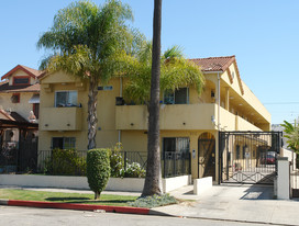 902 N Mariposa Ave Apartamentos