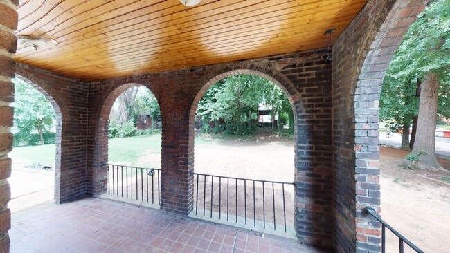 1723 Laurel Ave in Knoxville, TN - Building Photo - Building Photo