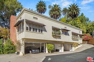 1328 Londonderry View Dr in Los Angeles, CA - Building Photo