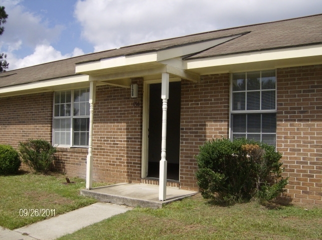 Hillcrest Apartments in Statesboro, GA - Foto de edificio