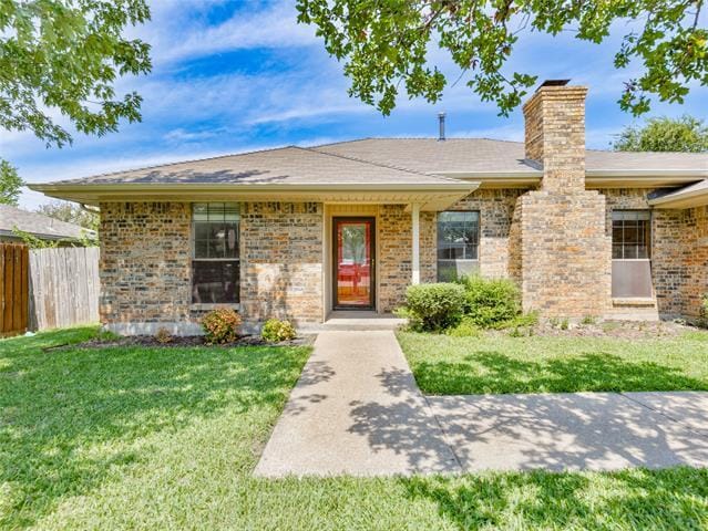 705 Oak Ln in Grapevine, TX - Building Photo