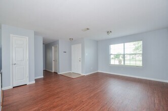 7211 Towering Pine Ln in Richmond, TX - Building Photo - Building Photo