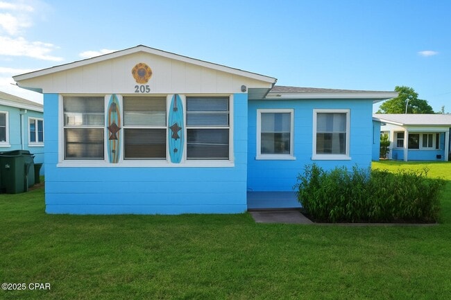 property at 205 W Toledo Pl
