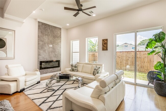 property at 1810 Lula St