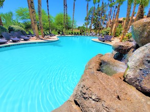 Legacy Pointe Apartments in Henderson, NV - Foto de edificio - Building Photo