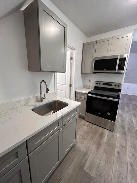 property at 20 Chapel St