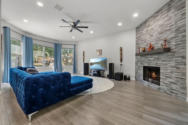 12505 Terra Nova Ln in Austin, TX - Building Photo - Building Photo