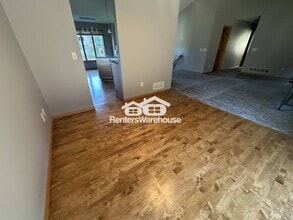 180 Luisa Ct in Chaska, MN - Building Photo - Building Photo
