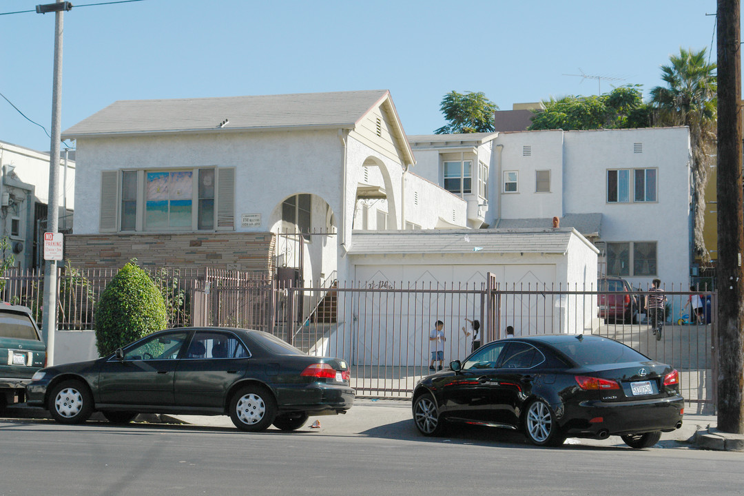 122 S Bonnie Brae St in Los Angeles, CA - Building Photo