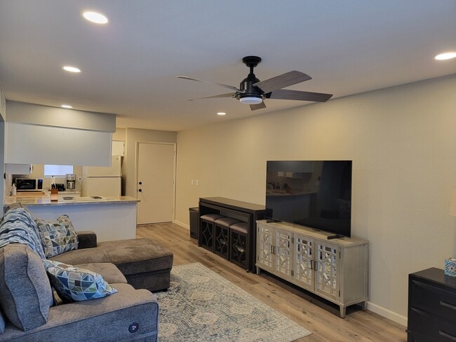 property at 256 Lake Havasu Ave S