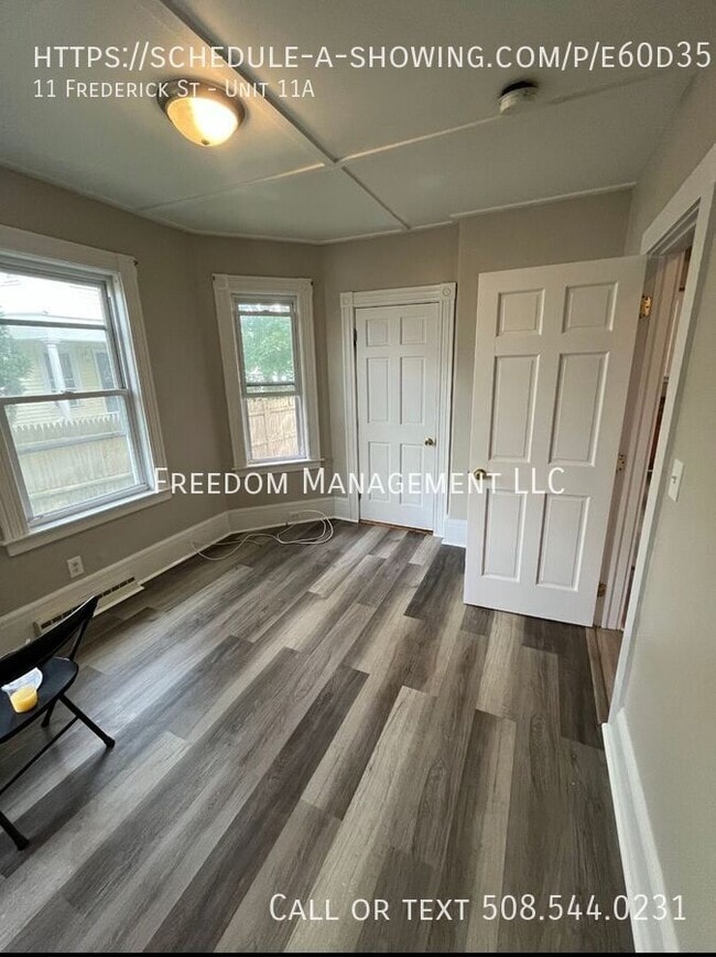 11 Frederick St in Framingham, MA - Building Photo - Building Photo