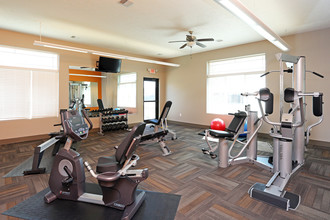 East Lake Flats in Lincoln, NE - Building Photo - Interior Photo