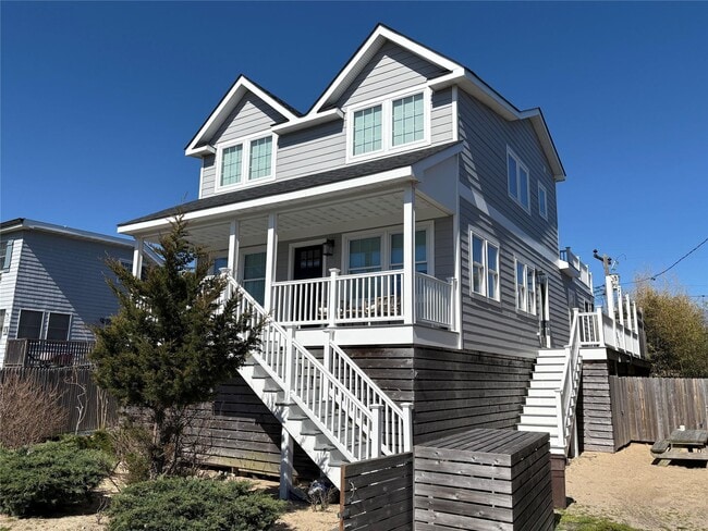 property at 448 Dehnhoff Walk