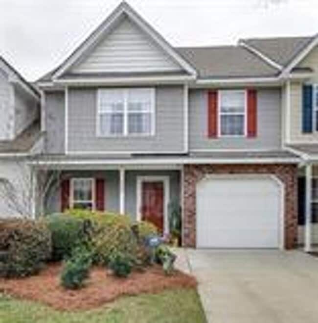 property at 602 East Ave