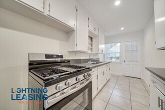 1629 Normandie Ave in Los Angeles, CA - Building Photo - Building Photo