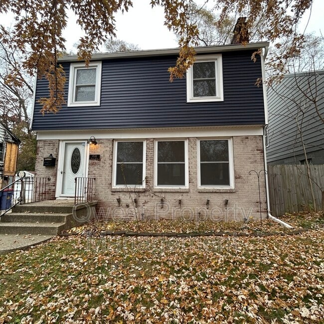 property at 1532 Sylvan Ave SE