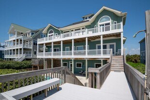 124 Ocean View Ln in North Topsail Beach, NC - Building Photo