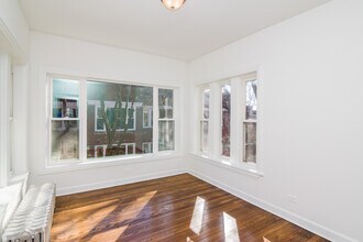 6585 N Lakewood Ave in Chicago, IL - Building Photo - Building Photo