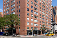 Riverview East in New York, NY - Foto de edificio - Building Photo