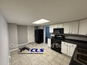 886 E Dawn Dr in Terre Haute, IN - Building Photo - Building Photo