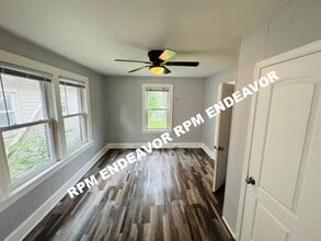 6507 Leschen Ave in St. Louis, MO - Building Photo - Building Photo