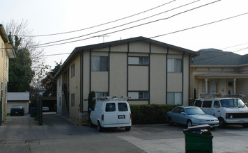 366 N 5th St in San Jose, CA - Foto de edificio - Building Photo