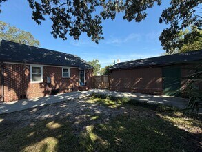 8 Nicholson St in Charleston, SC - Building Photo - Building Photo