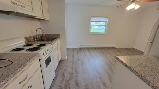 541 Brandt Ave, Unit A in New Cumberland, PA - Foto de edificio - Building Photo