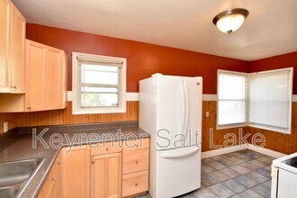 2261 Hollywood Ave in Salt Lake City, UT - Building Photo - Building Photo