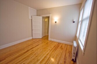 10 Dana St, Unit 402 in Cambridge, MA - Building Photo - Building Photo