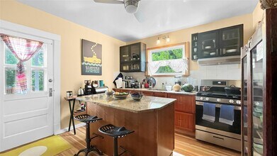 70 Verplanck Ave in Beacon, NY - Building Photo - Building Photo