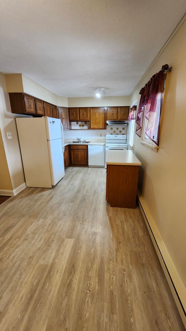 property at 2312 Grove Rd