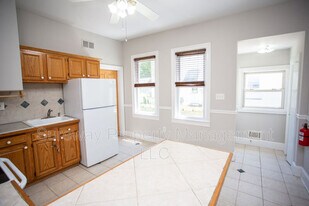 21 N Lenola Rd in Moorestown, NJ - Building Photo