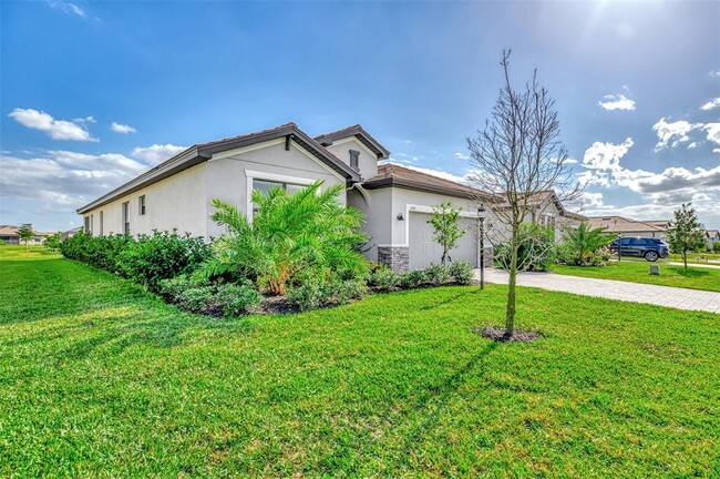 5161 Coral Reef Wy in Bradenton, FL - Foto de edificio - Building Photo