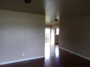 1108 E Ave in La Grande, OR - Building Photo - Building Photo