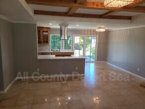 17821 San Leandro Ln in Huntington Beach, CA - Building Photo - Building Photo