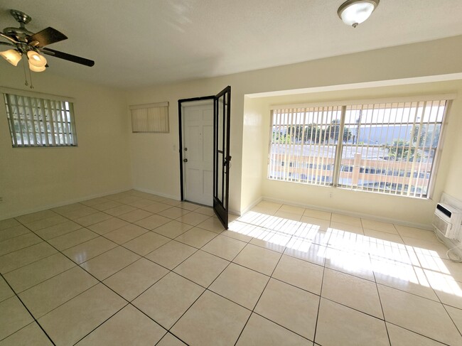 3000 NW 43 Terrace in Lauderdale Lakes, FL - Building Photo - Building Photo