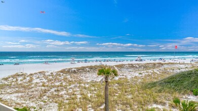 7205 Thomas Dr in Panama City Beach, FL - Building Photo - Building Photo