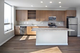 3 Glassworks Ave, Unit 1-140 in Cambridge, MA - Building Photo - Building Photo
