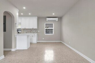 17 Ocean Breeze in Lake Worth Beach, FL - Building Photo - Building Photo